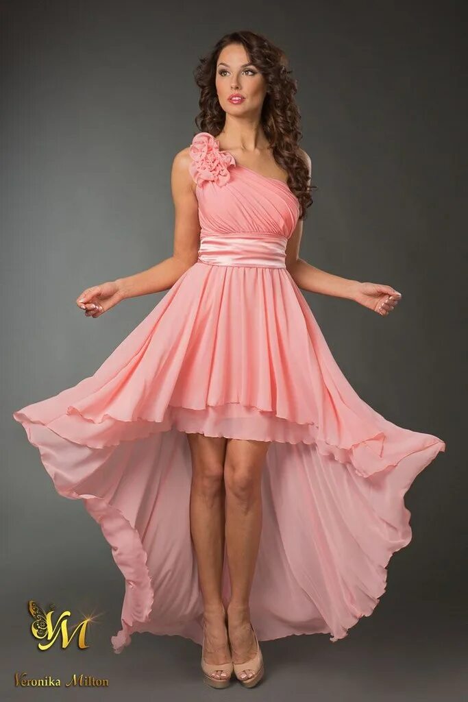 Каскадное красное платье. Платье синее каскад. Красное свадебное платье короткое. Каскадное платье. Каскадное белое платье.