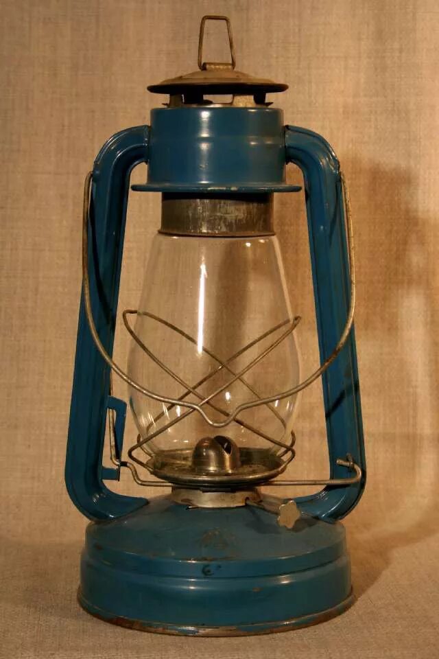 керосиновая лампа hipol. покажи керосиновую лампу. лампа советская керосиновая 1р30коп. керосиновая лампа 1953г. Aladdin blue flame керосиновая лампа.