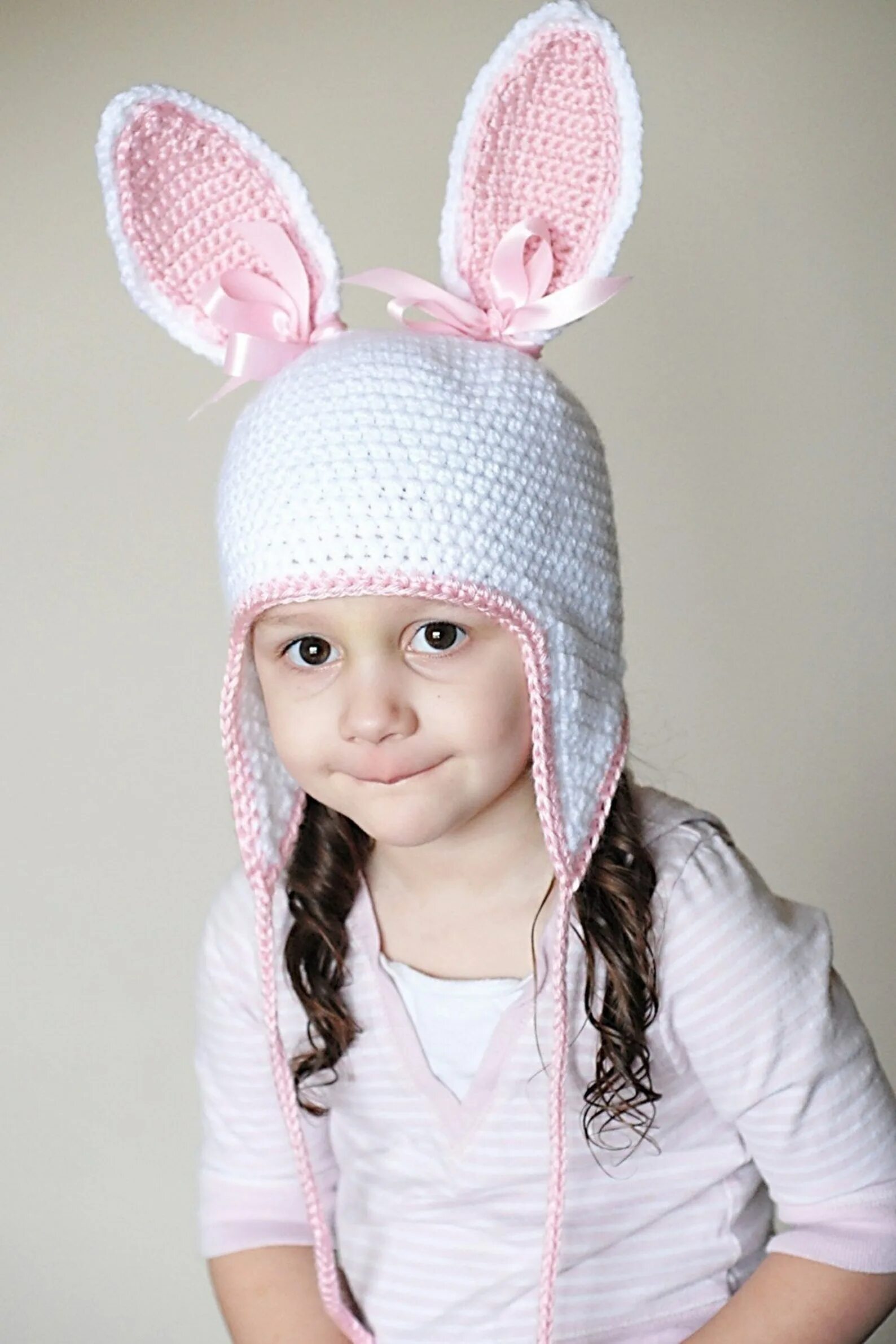 Шапка зайца. Шапка bunny hat. шапка зайчик для девочки. шапка зайчик вязаная. шапки с ушками для детей.