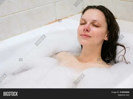 Projenizin bütçesine uygun fiyatlı, yüksek kaliteli young beautiful girl ba...