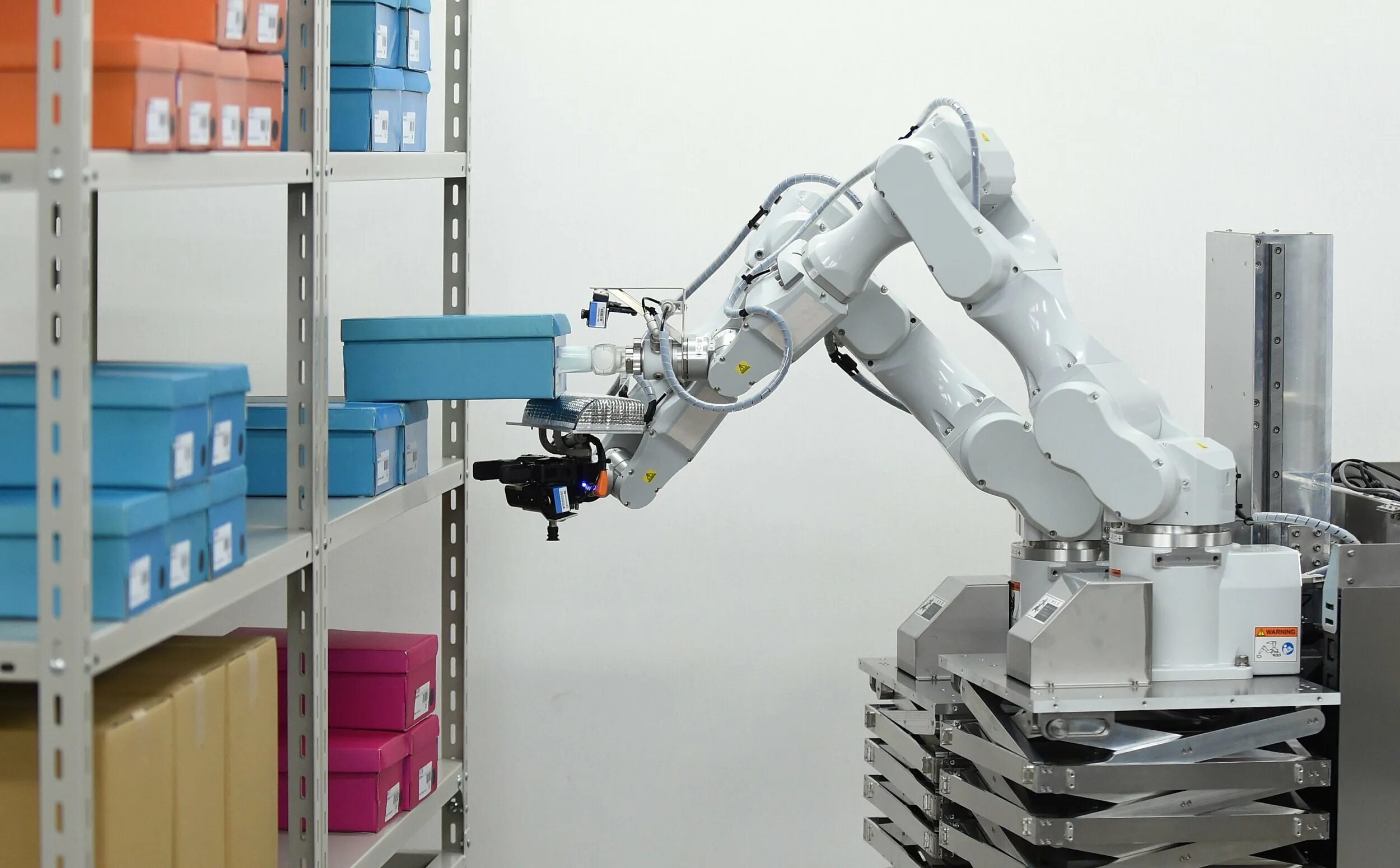 Робот. Интеллектуальные робототехнические системы. Роботизация производства. Роботизированные технологии.