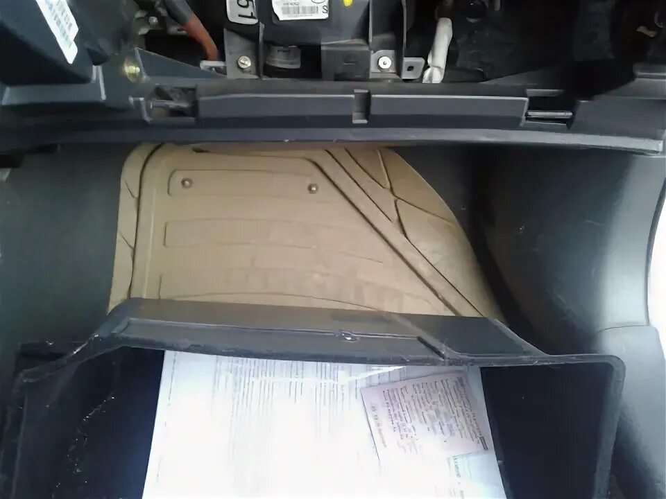 Toyota-Corolla-Cabin-Air-Filter-Replacement-Guide-019