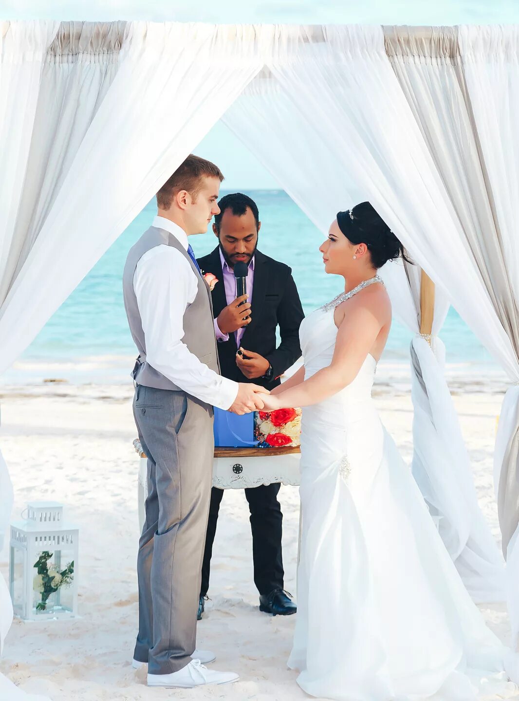 Где можно отпраздновать свадьбу. Отпраздновать свадьбу. Свадьба на пляже Хуанийо. Отмечание свадьбы. Место где праздновать свадьбу.