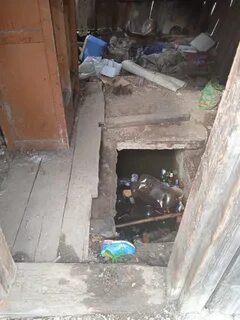 Женщина в подвале нашли