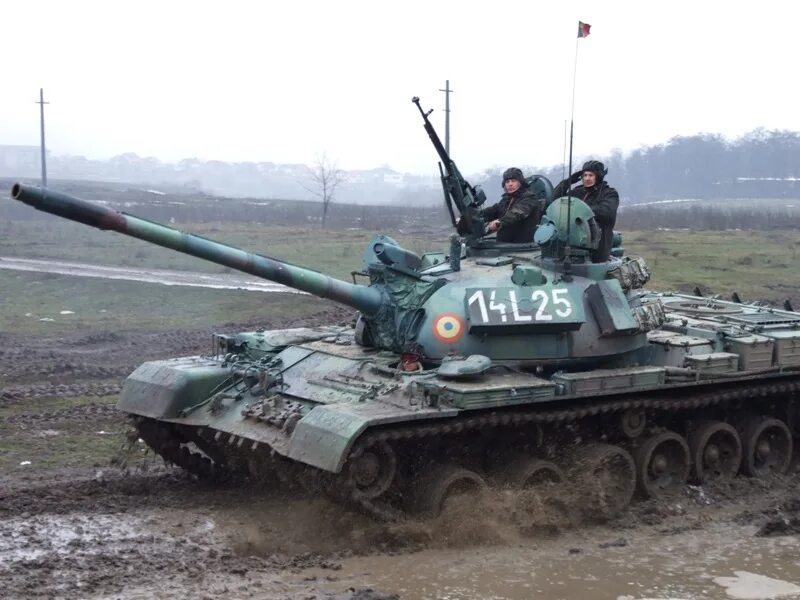 Т-55 румынии. Румынский танк tr-85m1 бизон. Румынские танки. Румынский танк tr-85m1. Румынский танк tr-85.