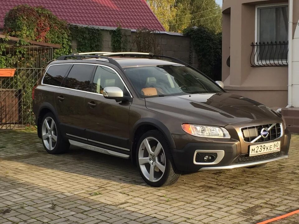 Купить бу вольво и области. Volvo xc70. Volvo xc70 r19. Volvo xc70 III. Volvo xc70 p3.