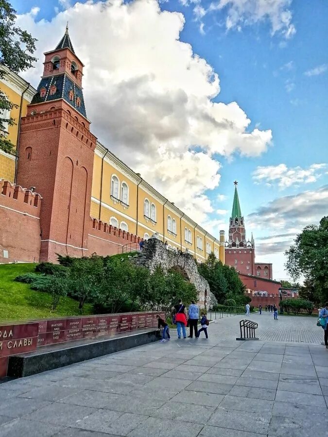 пешие экскурсии по москве. сайт бесплатных экскурсий по москве. пешеходная экскурсия. афиша прогулка по москве. сайт бесплатных экскурсий по москве.