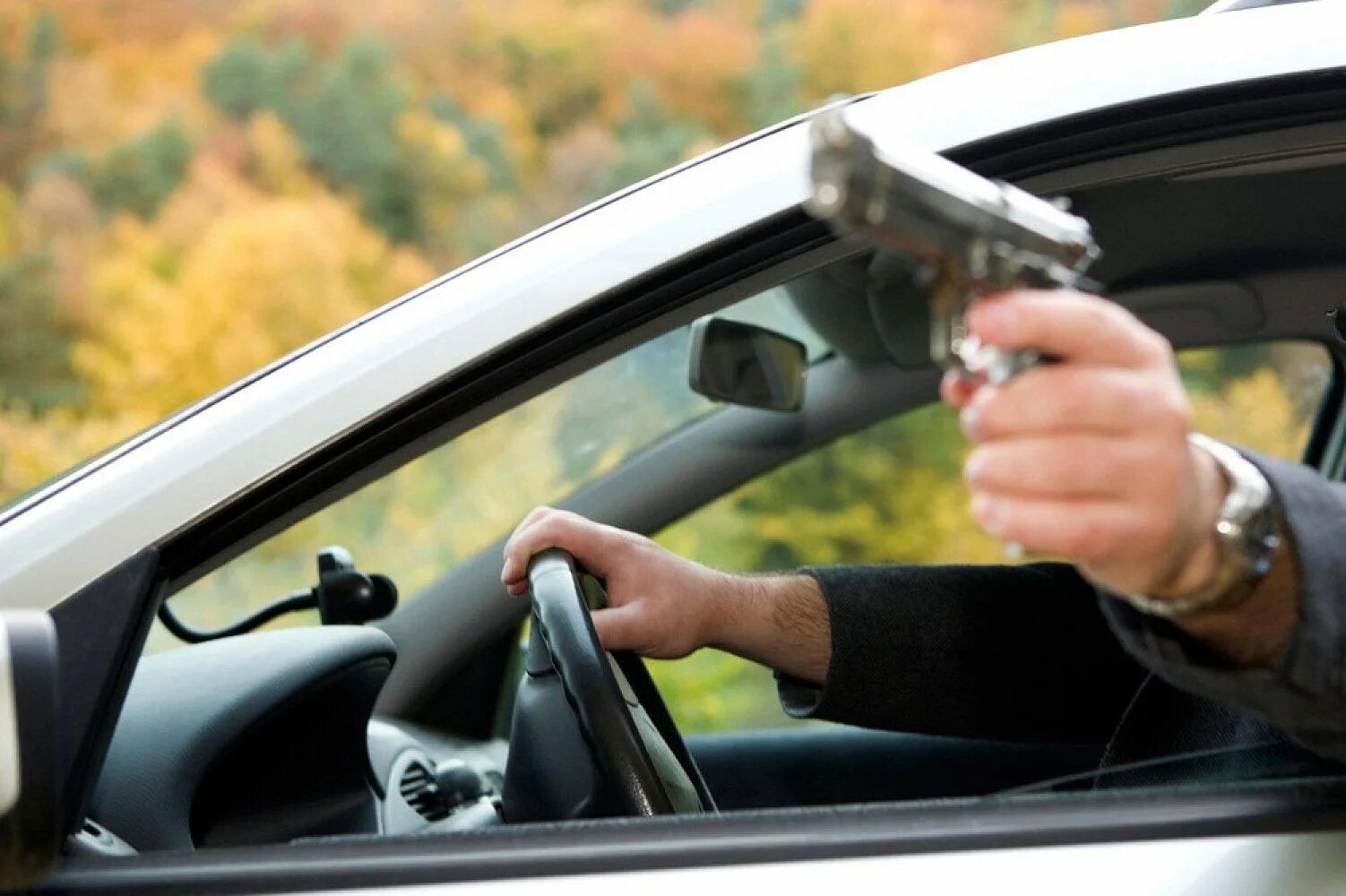 Mitsubishi l200 с пулеметом утес. Стрельба с автомобиля. Авто стрельба. Спецназ из машины. Стрельба по машине.