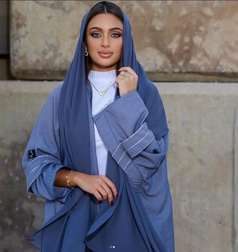 Бахрейн фото женщины. Бахрейн девушки. Хиджаб в австралии. Красивые девушки бахрейна. E.