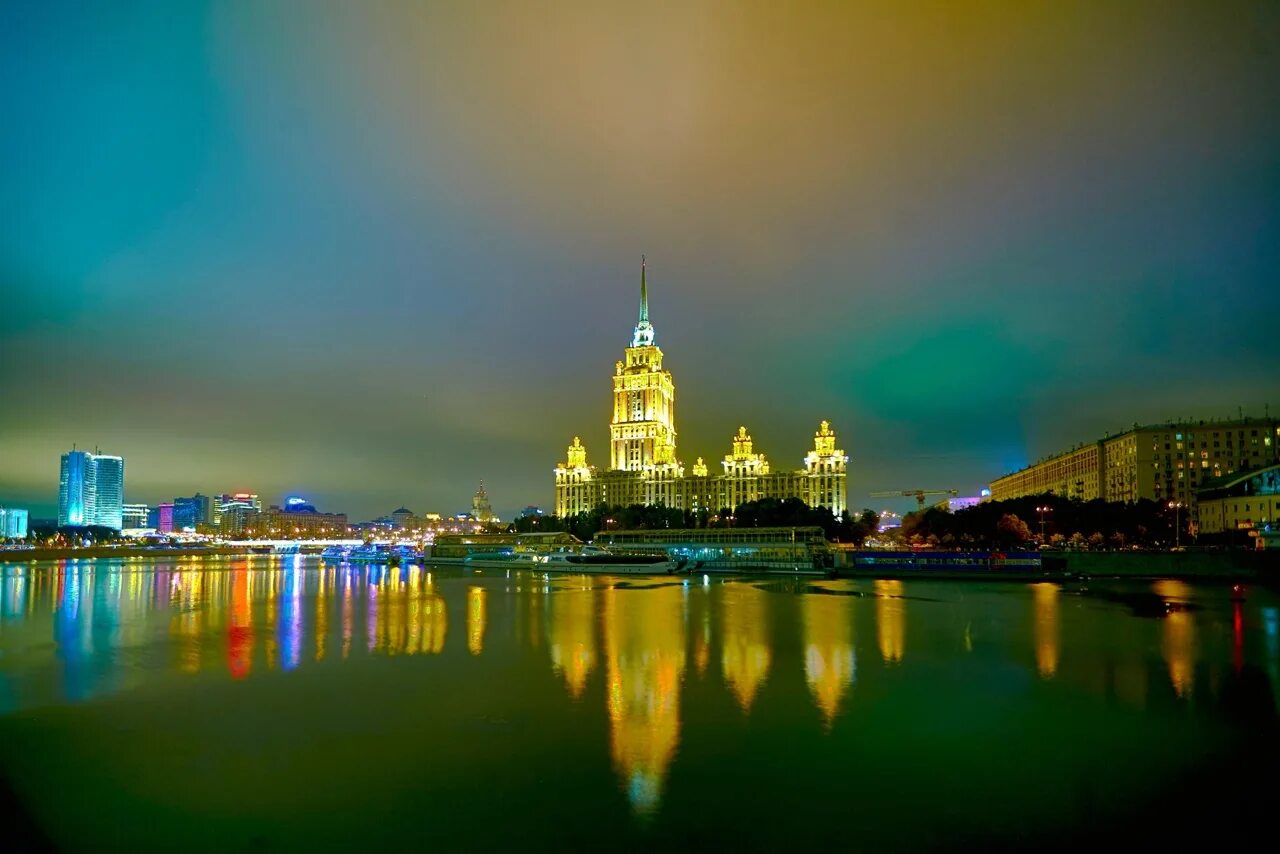 Ночная москва летом. Ночная москва. ночная москва река. москва ночная летняя. москва река ночью.