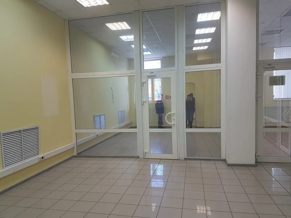 Снять помещение в аренду в краснодаре. Коммерческая недвижимость свободного назначения. неделина 14б. сдать коммерческую недвижимость. снять небольшое помещение в аренду в липецке.