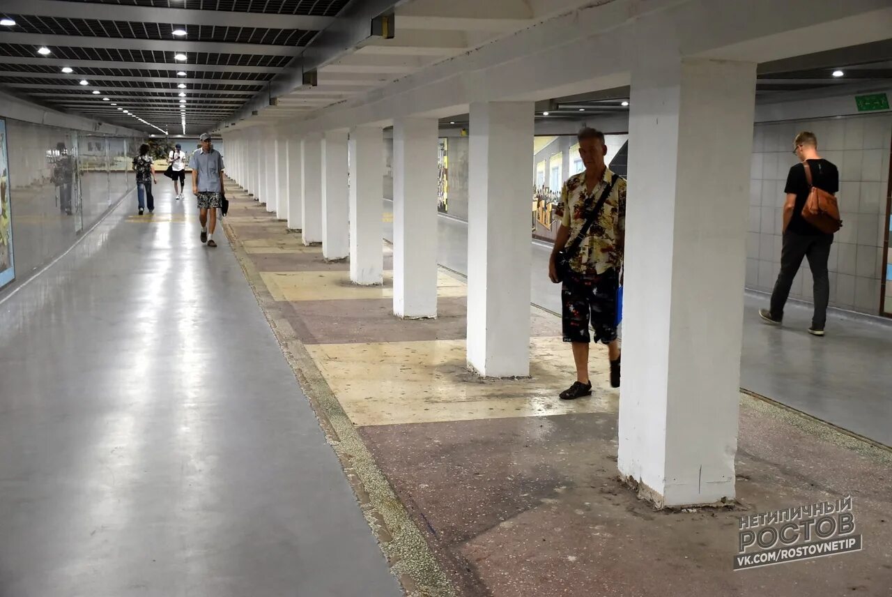 Дтп на ул. Сегодня переход. Перекресток екатерининской и 25 октября. Сегодня переход. Подземный пешеходный переход знак.