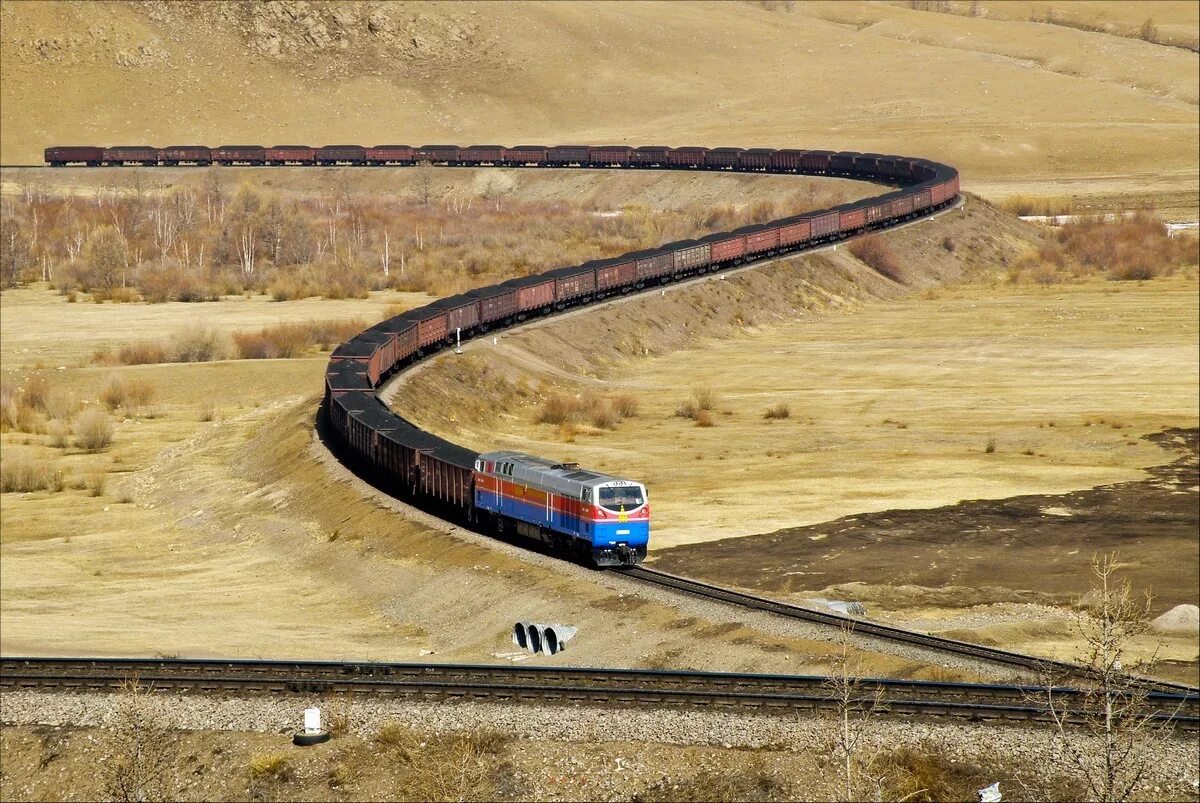 Дорога змейка. Улан Баторская железная дорога Монголия. Колея ЖД В Монголии. Монголия ЖД дорога. Курагино-Кызыл Монголия железная дорога.