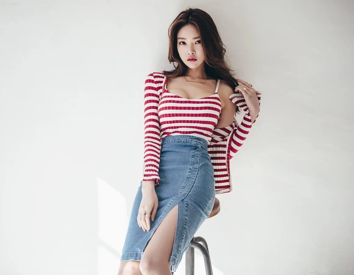 Yoon ami. Park jung yoon рост. park jung yoon модель. park jung yoon фигура. корейские модели девушки в платьях.