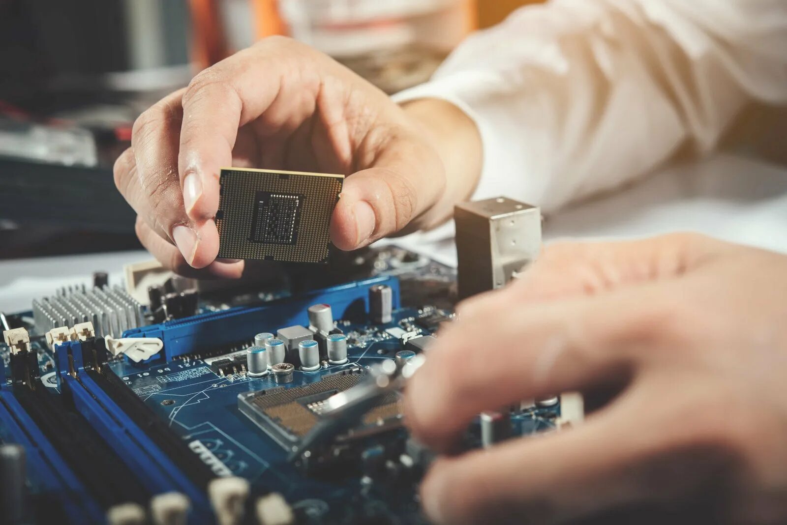 Bit hardware
