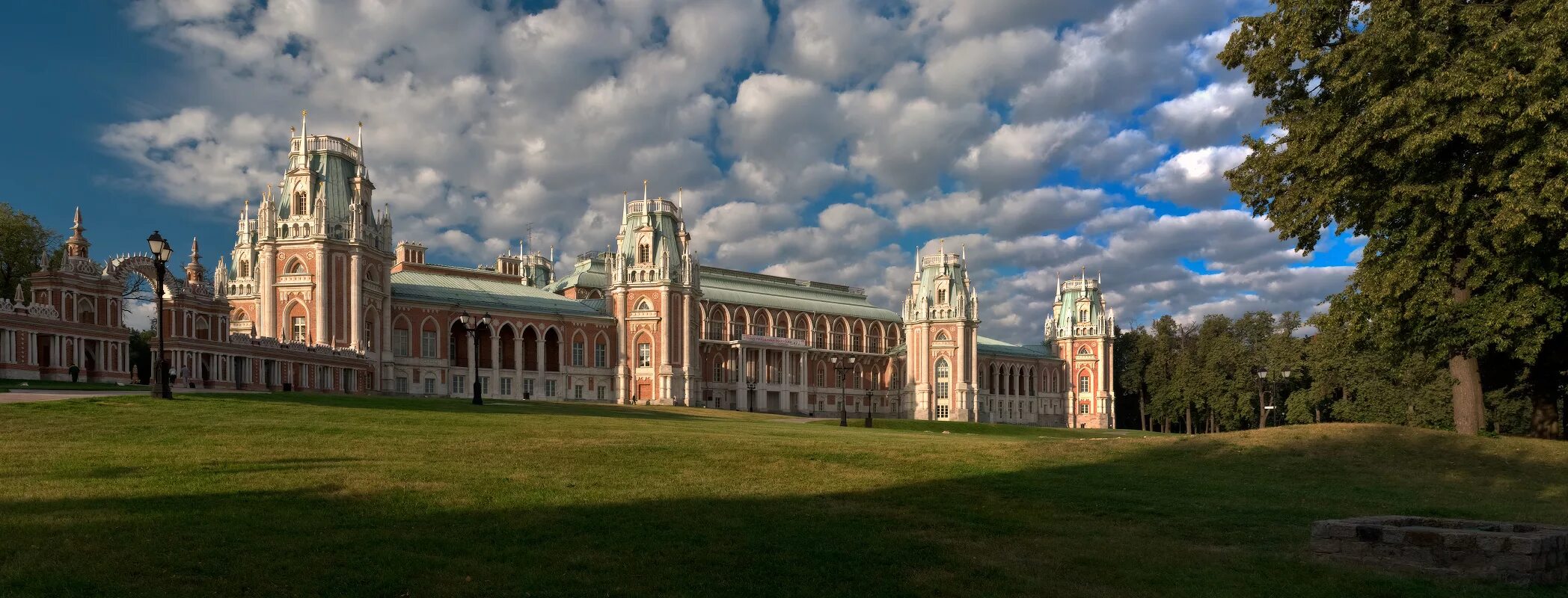 Дворцово-парковый ансамбль в Царицыно Баженов. Ансамбль усадьбы Царицыно. Дворцовый комплекс Царицыно в Москве – Баженов. Ансамбль Царицыно Баженов. Царицыно веб