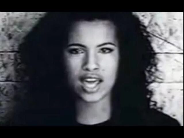 7 seconds pape diouf. Нене черри шведская певица. Neneh Cherry в молодости. Youssou n Dour Neneh Cherry 7 seconds. Neneh Cherry 1992.