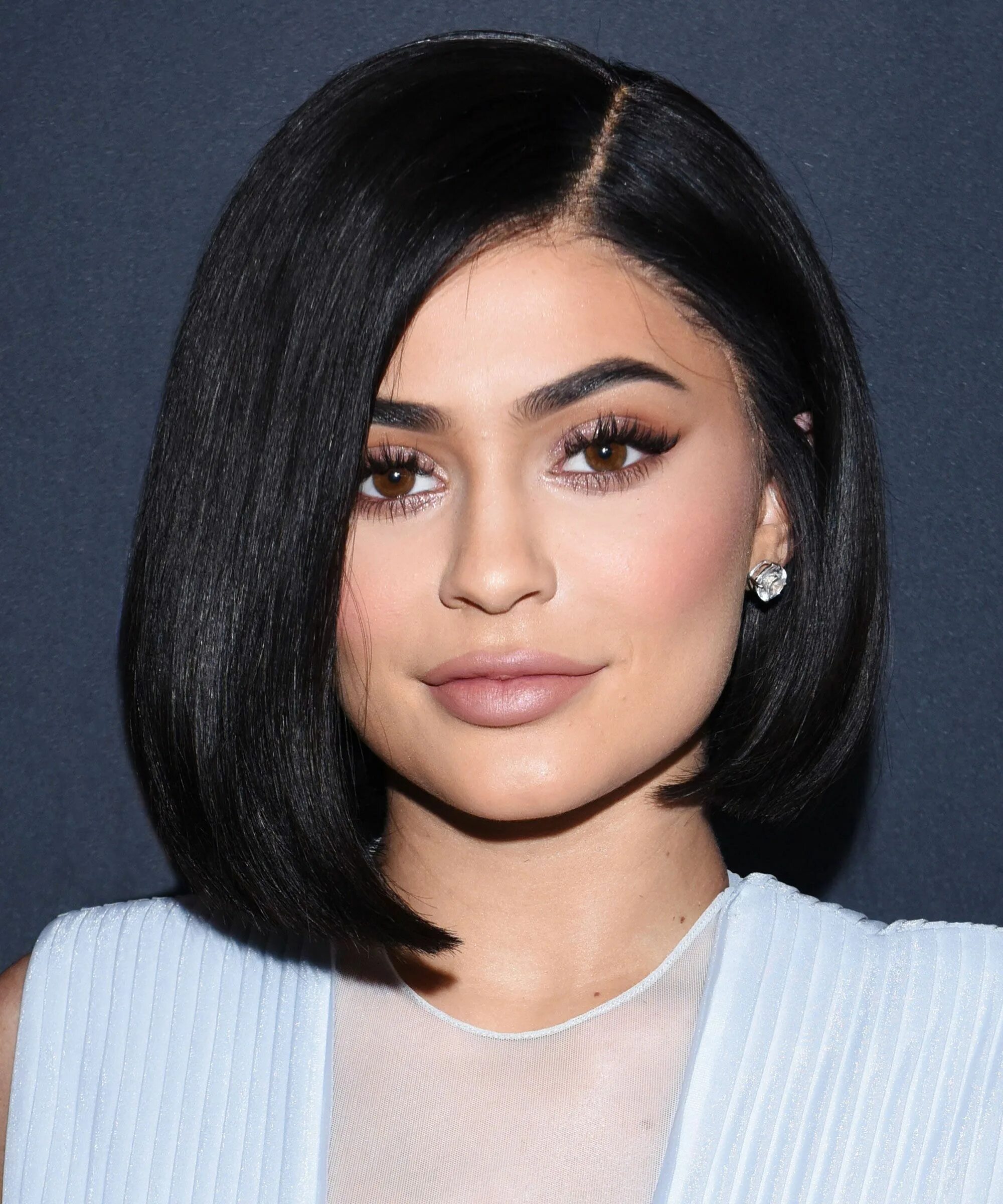 стрижка каре на темные волосы. стрижка каре на темные волосы. стрижка каре на темные волосы. стрижка каре на черные волосы. кайли дженнер с каре.