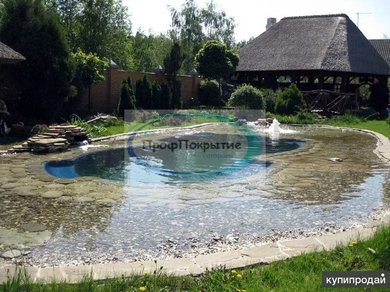 Пруды купальни. Пруд в саду с биоплато. Эко пруд с биоплато. Пруды купальни. Плавательный пруд на участке.