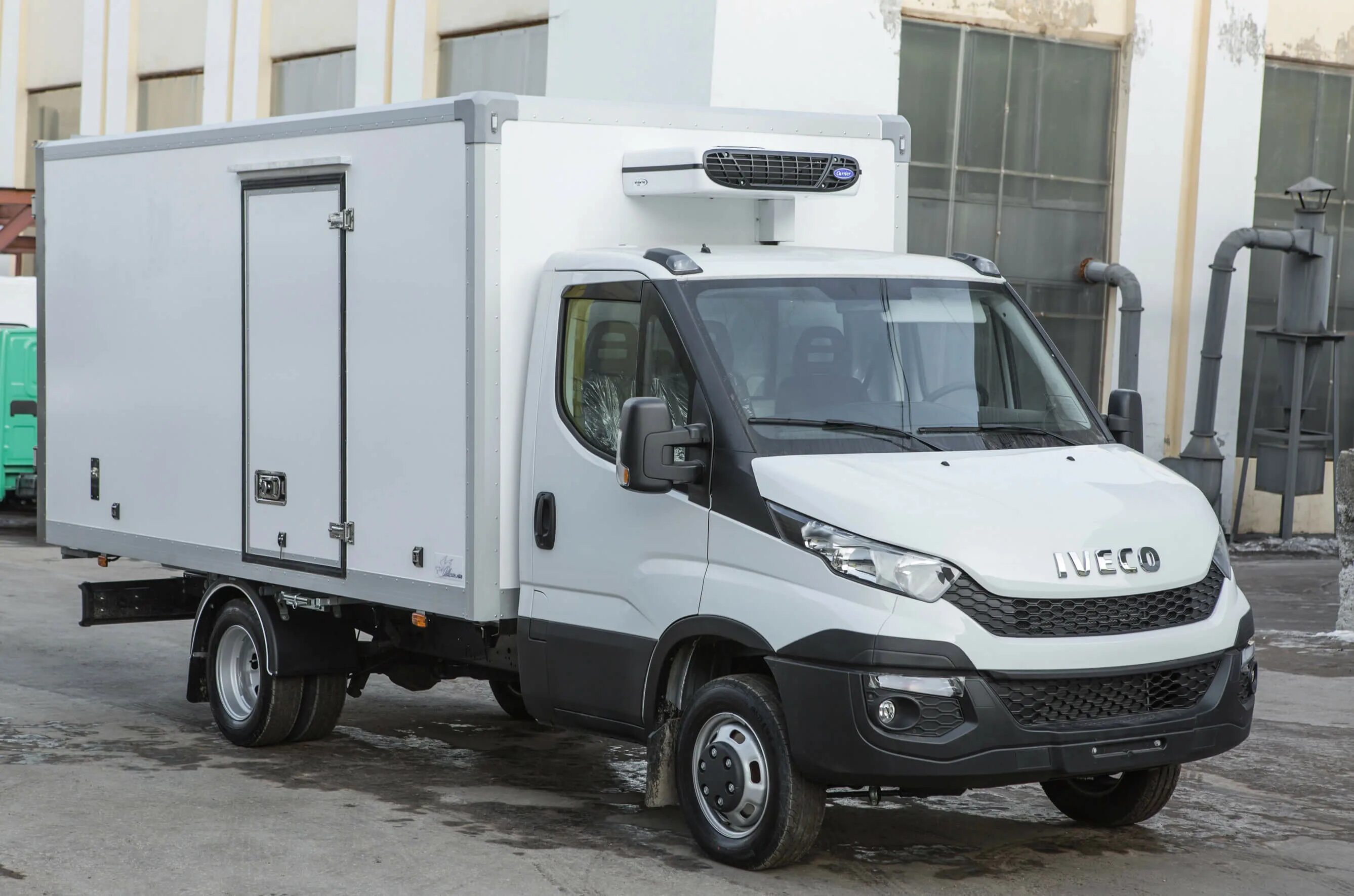 Iveco Daily 50c15. Iveco Daily 70с15. Ивеко Дейли рефрижератор. Ивеко Дейли фургон рефрижератор.