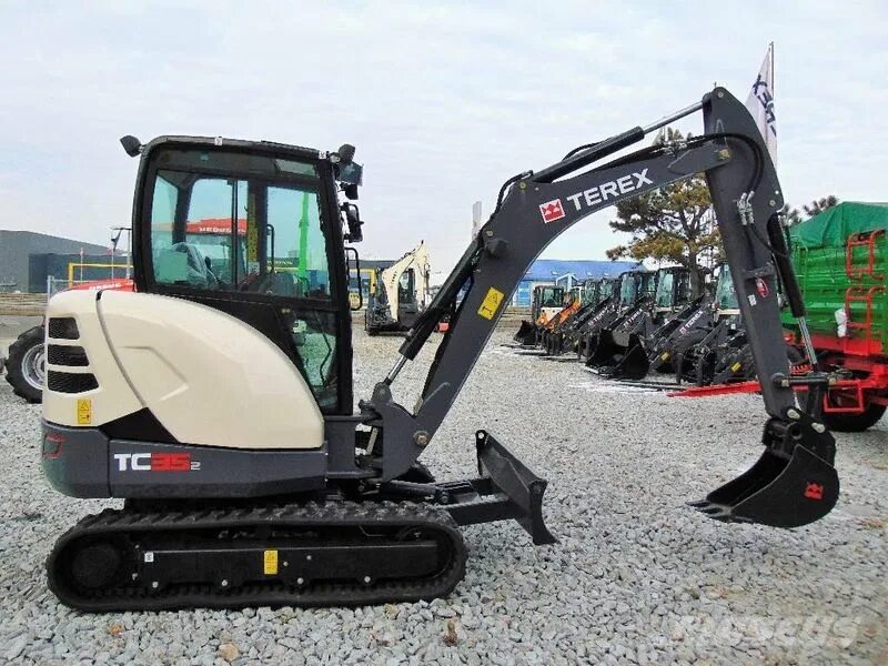 Аренда мини экскаватора rusavtokrans. Mini экскаватор Terex TC 35. Terex tc35. Terex tc50 натяжитель гусеничный. Гидромех экскаватор 400вт.