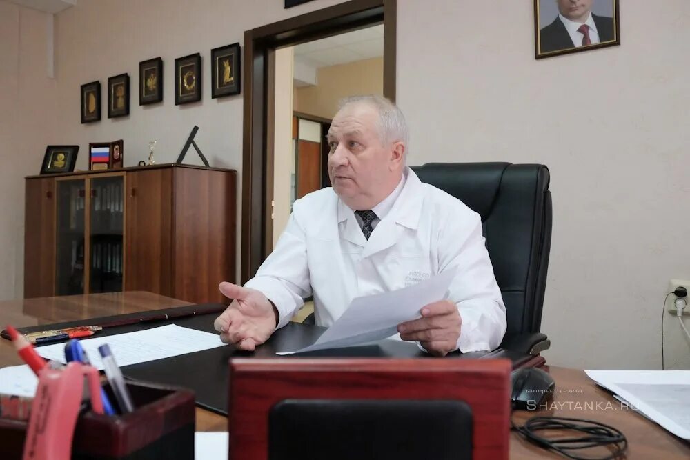 Первоуральск главный врач. Рогожкин главный врач первоуральской больницы. Долгушин первоуральск главный врач. Первоуральск главный врач. Первоуральск главный врач.