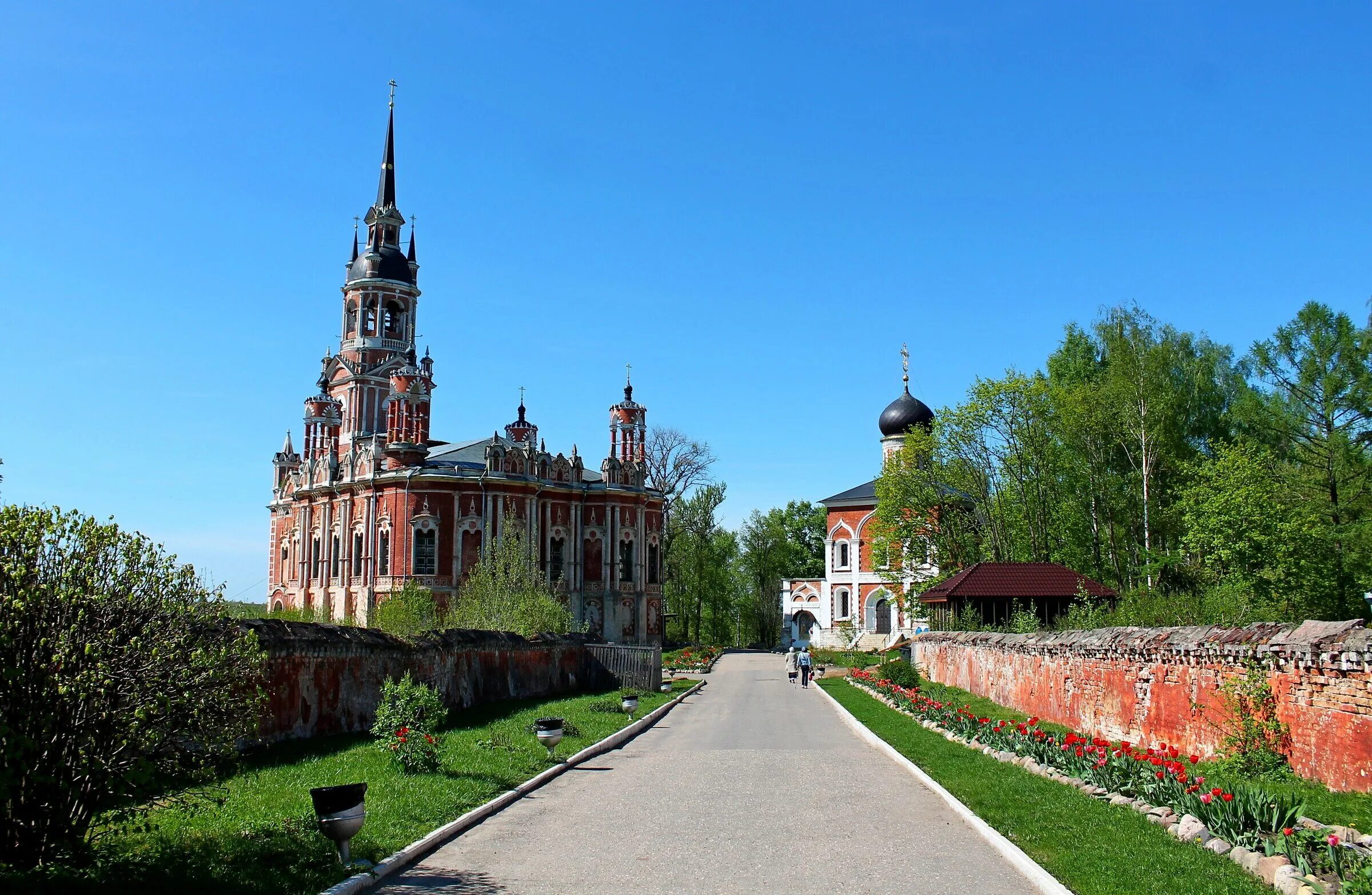 Можайск кремль. Можайский кремль можайск. можайский кремль можайск достопримечательности. соборная гора можайск.