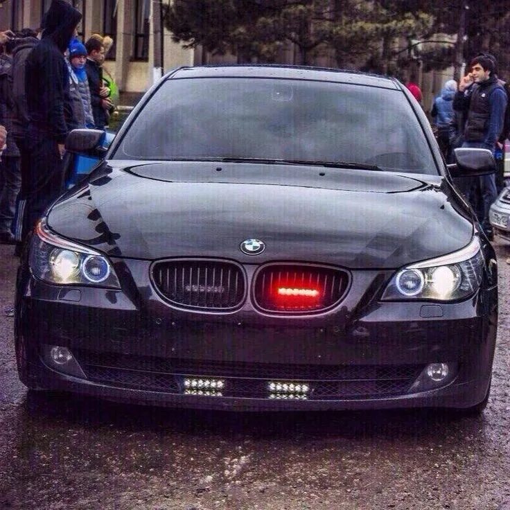 BMW e60 бандитка. БМВ суета. Машины суета БМВ. Машины для суеты.