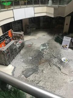 Тц в донецке обстрел