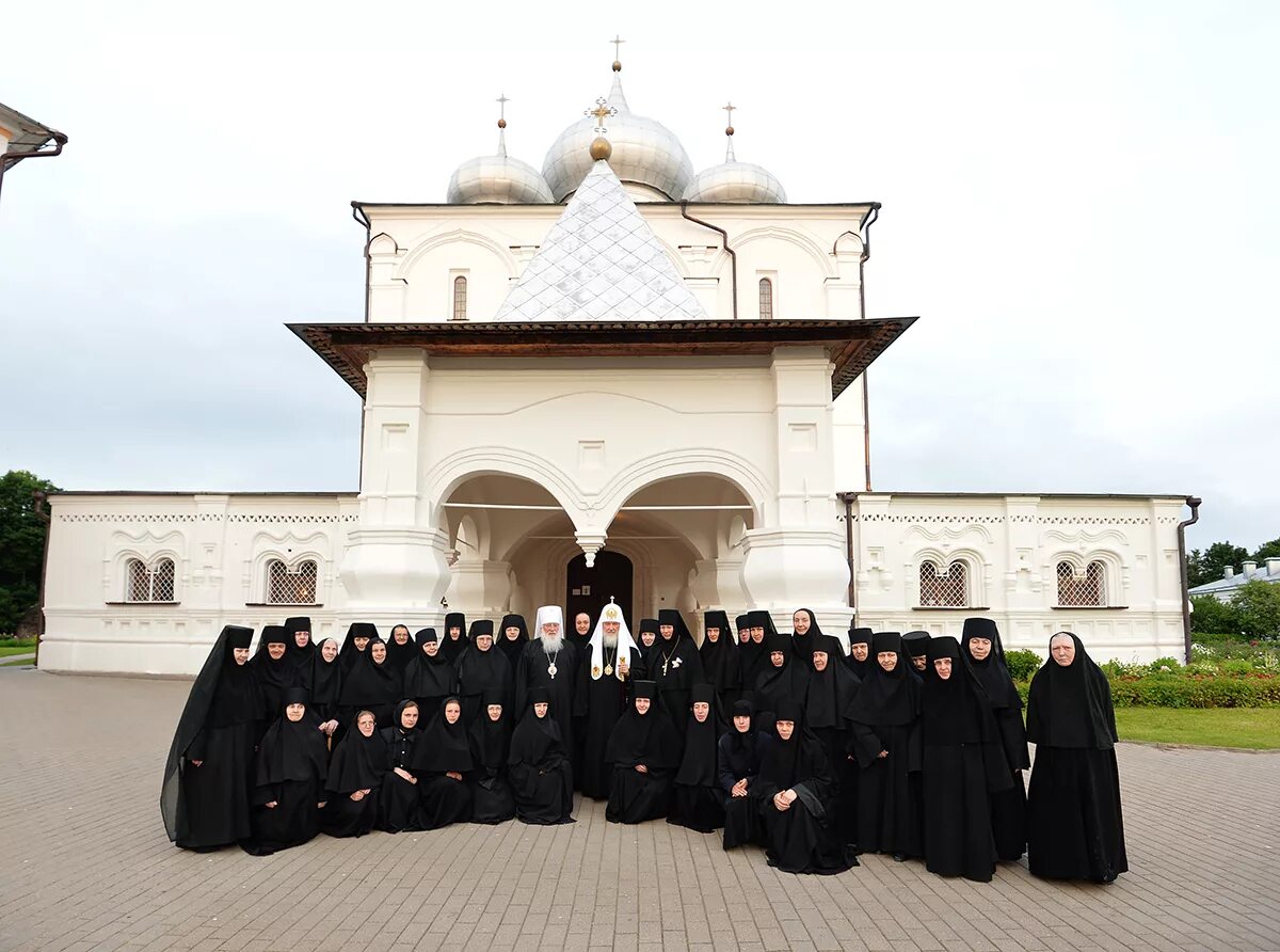 Сайт хутынского монастыря