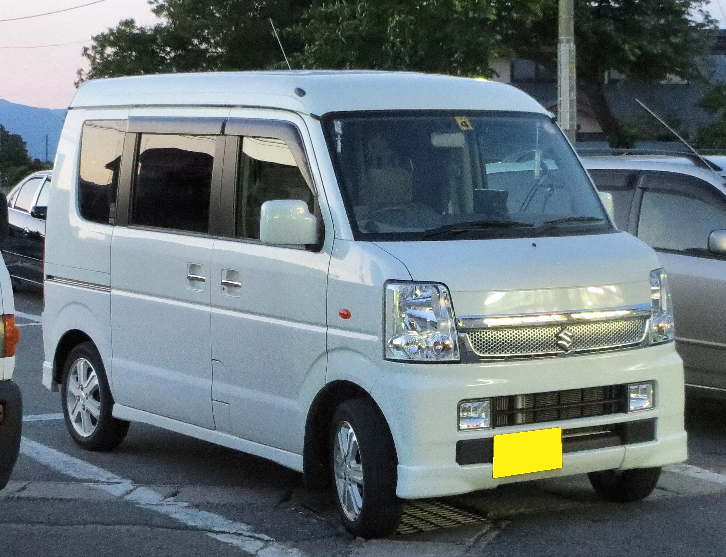 Suzuki every / landy 2007. Сузуки эвери вагон. Сузуки эвери вагон. Suzuki every сузуки эвери 1991. Suzuki every plus da32w.