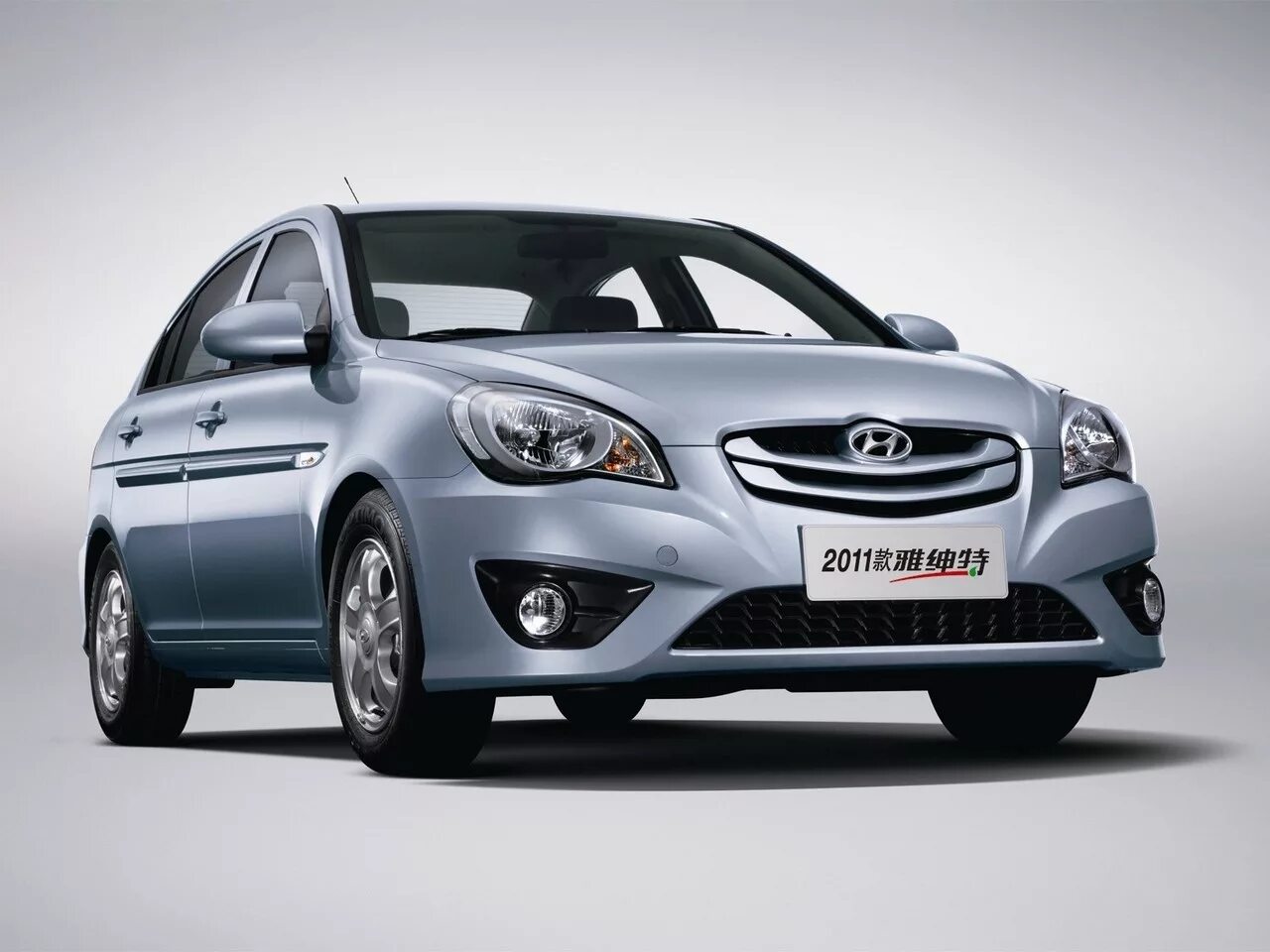 Купить хендай верну. Hyundai Accent 2010. Hyundai Accent Verna. Hyundai Verna 2010. Hyundai Verna (2005-2010).