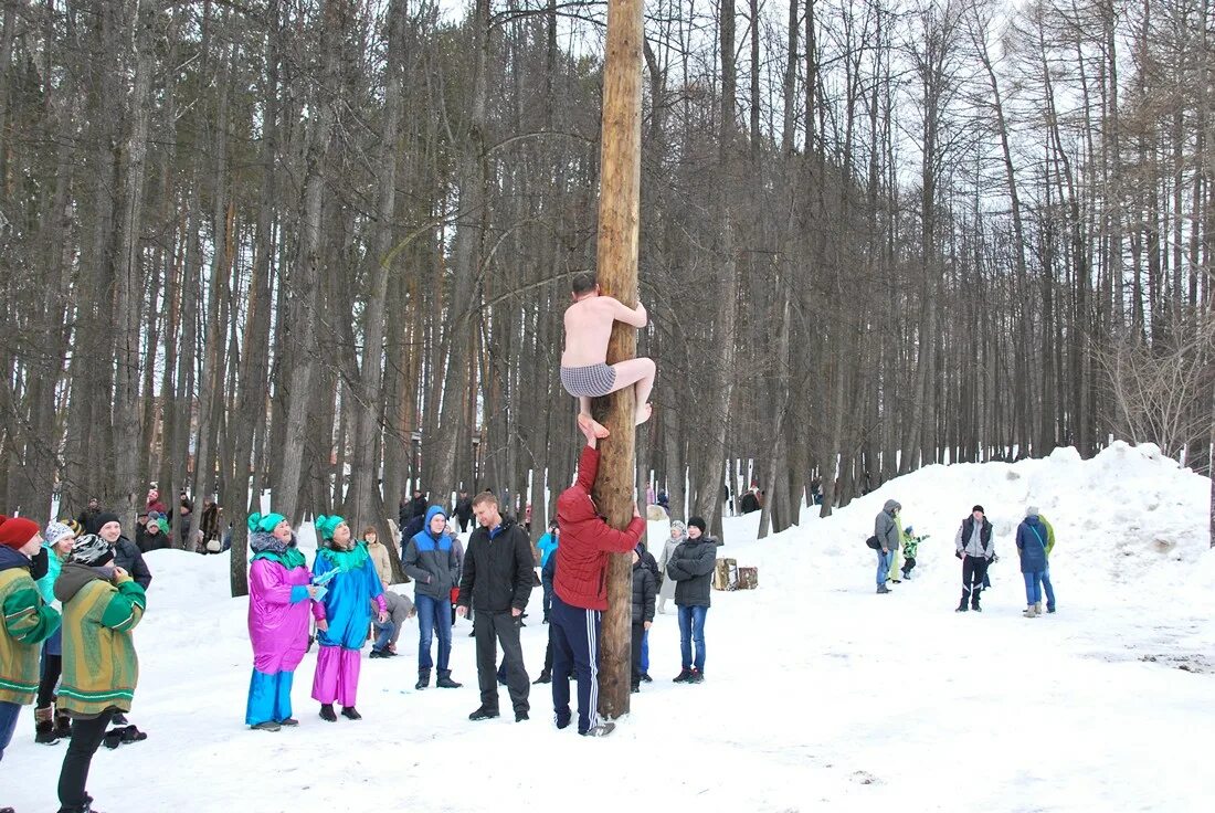 Масленица в лысьве. Проводы русской зимы в Лысьве. Спортивные соревнования на проводах русской зимы. Г.Лысьва Масленица контакт.