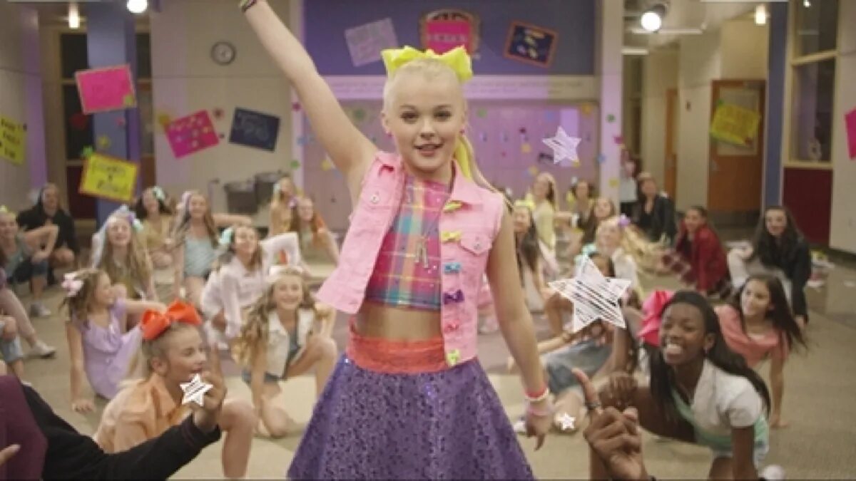 Karma jojo siwa клип. Джо Джо Сива. Джо Джо Сива 2021. Джоджо Сива Возраст. Джо Джо Сива сейчас.