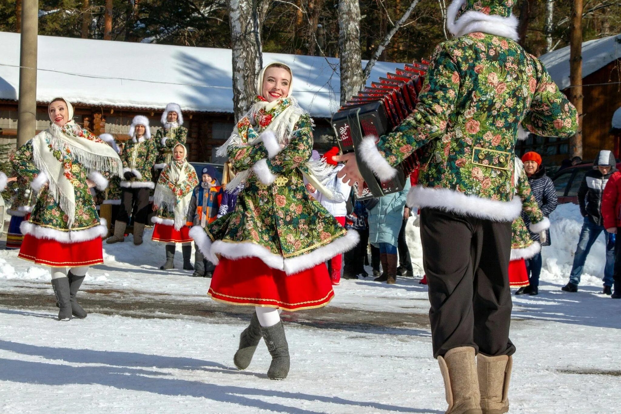 Народное гуляние. Народные гуляния на Масленицу. Масленица пляски. Народные танцы на Масленицу. Народное гулянье или гуляние