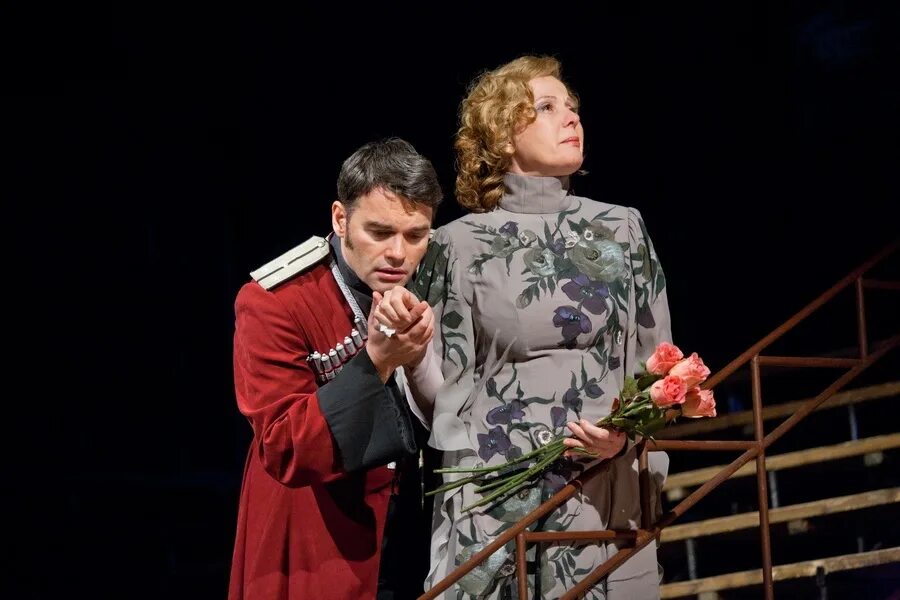 малая сцена молодежного театра на фонтанке репертуар. последнее китайское предупреждение спектакль театр на фонтанке. кабала святош булгаков театр. репертуар молодежного театра на фонтанке на декабрь. репертуар молодежного театра на фонтанке на январь.