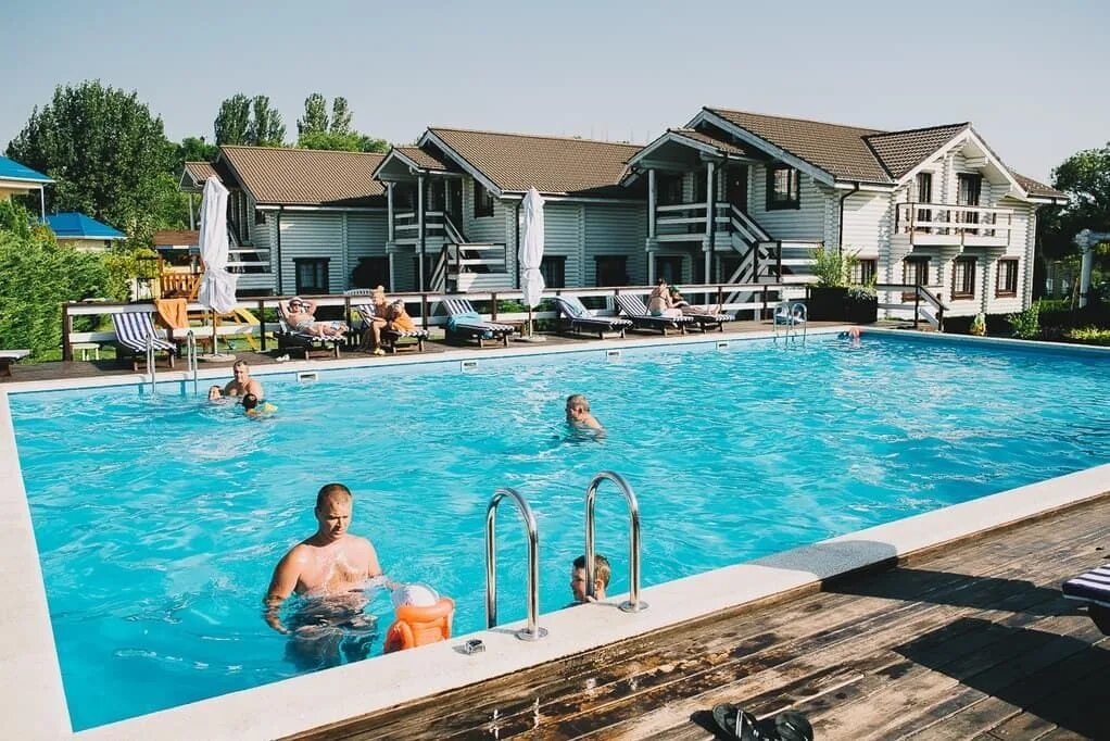 Отель в витязево анапа анапа. Ален маджестик анапа. Алеан усадьба шато каберне. Анапа отель фея 2. Алеан majestic анапа.