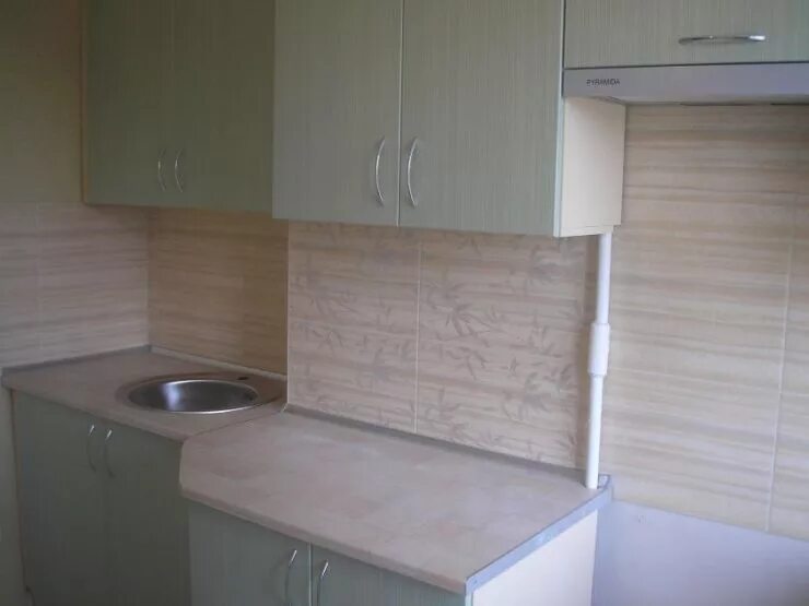 Кухни с выемкой. Угловая кухня с вентиляционным коробом в углу. Кухня с углублением в углу. Кухни с выемкой. Кухни с выемкой.