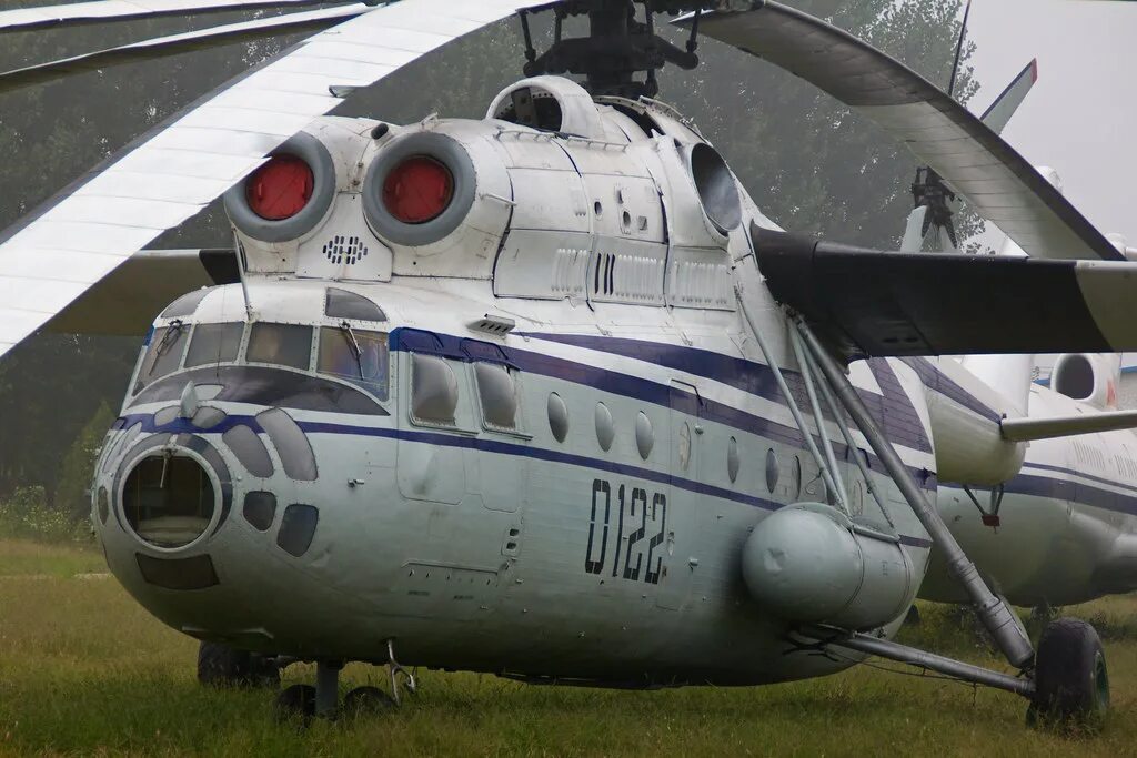 М ми 6. Ми-6 вертолёт военный. Ми-6 СССР. Ми 6 изнутри. Ми-6 кабина.