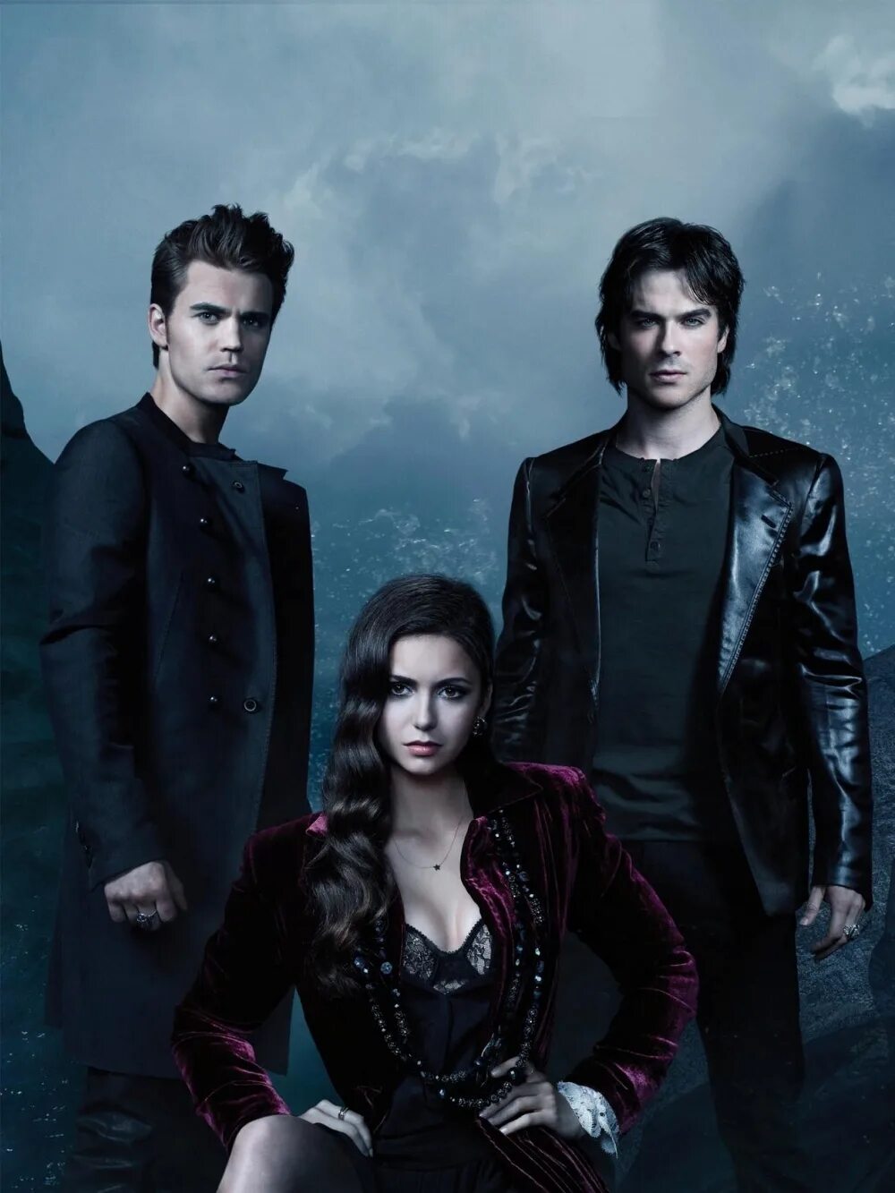 Елена гилберт и аларик. Damon and elena. Дневники вампира нетфликс. Заклинания из дневников вампира. Лорд сериал дневники вампира.