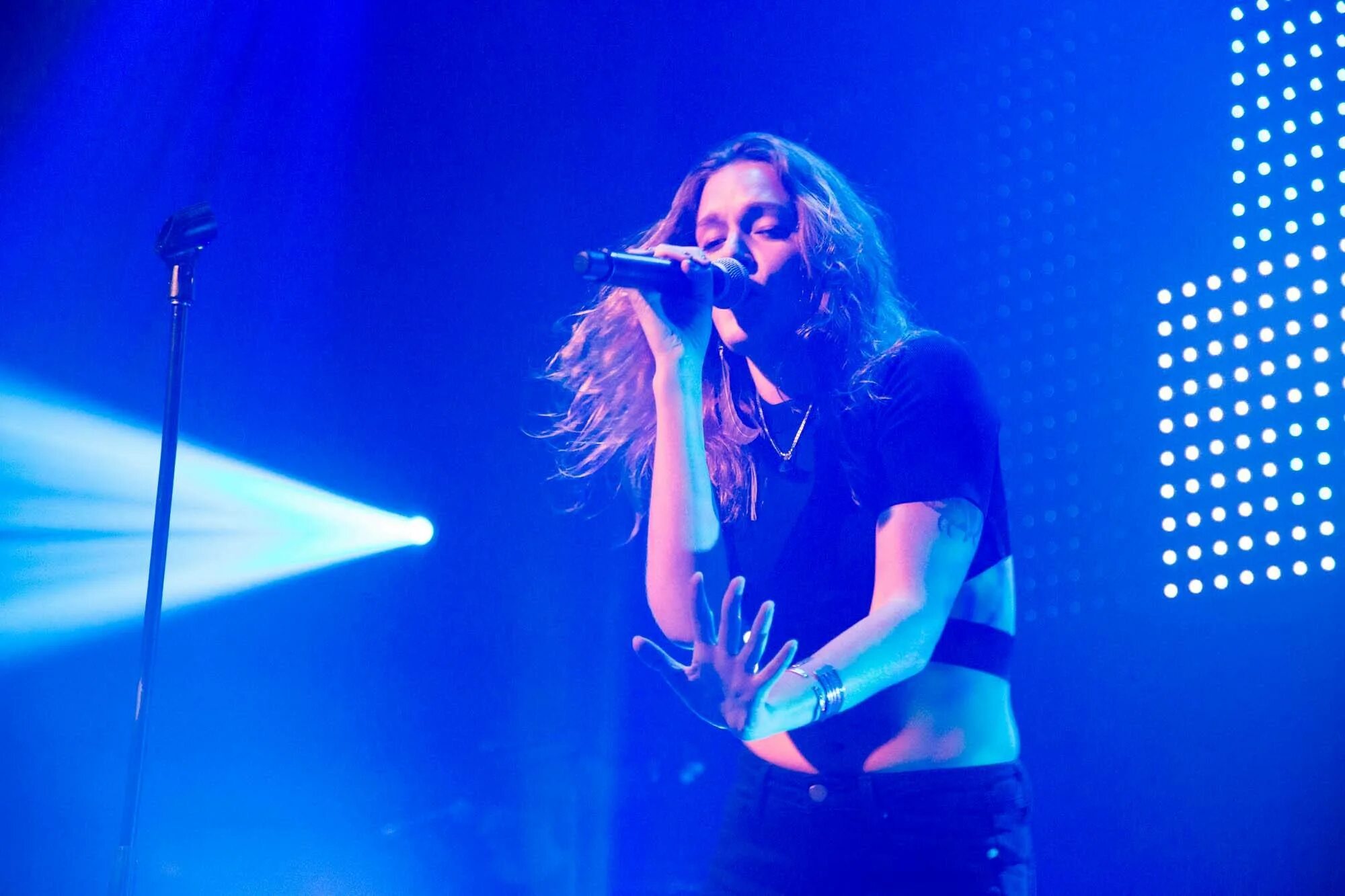 Tove lo певица. Tove lo фото. Tove lo love bites. Tove lo 2022 новый альбом. Tove lo love bites.