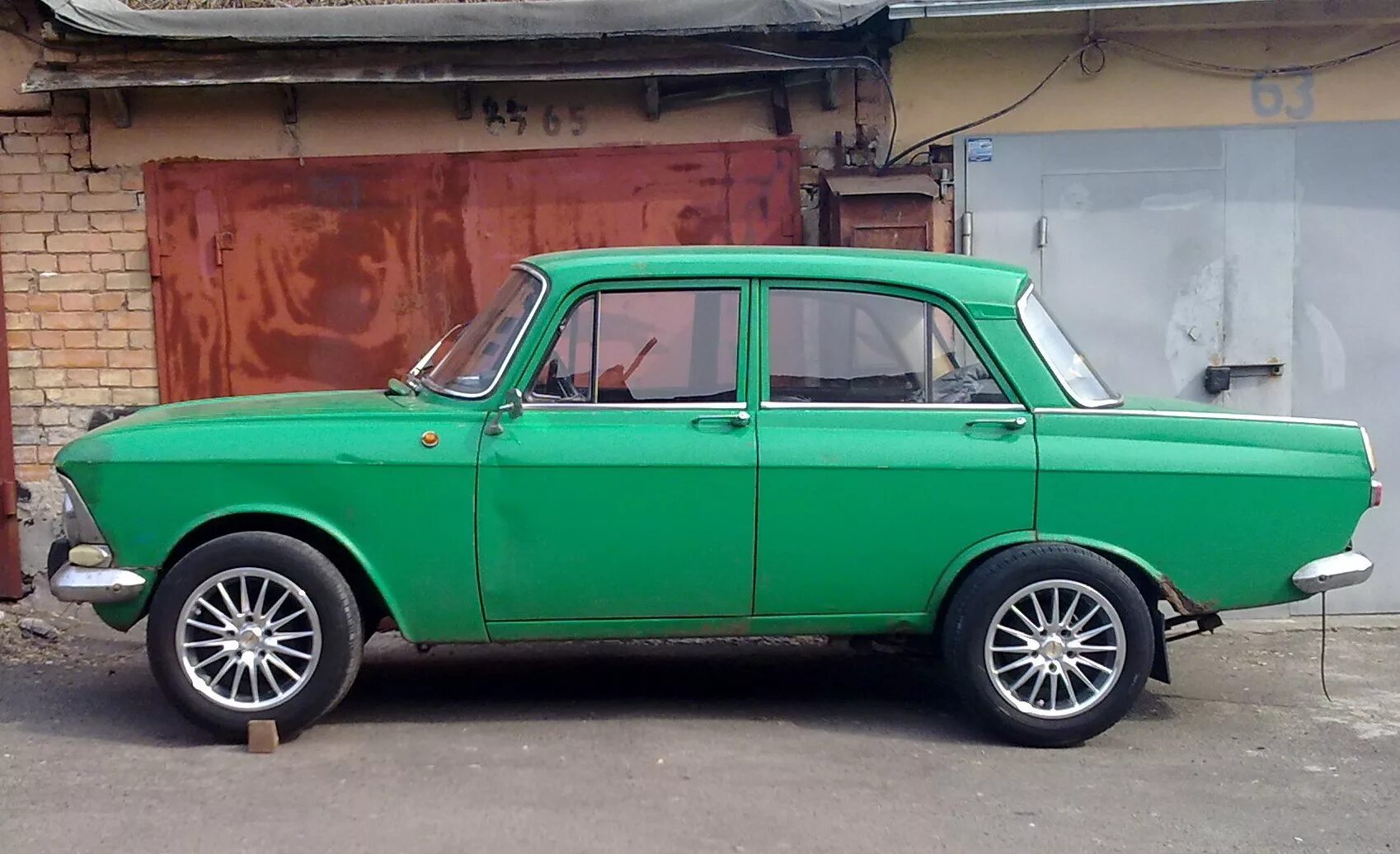 придавило котлетой. спек-лист на сегодня. R17 на 412. - ИЖ Москвич 412, 1,5 л, 1