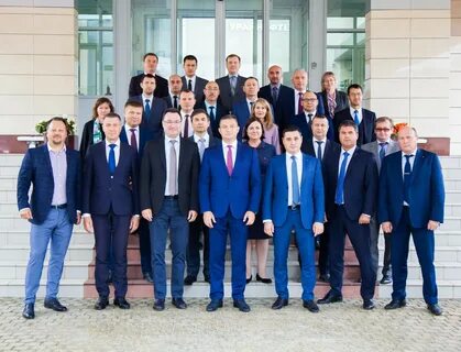 Директор нефти