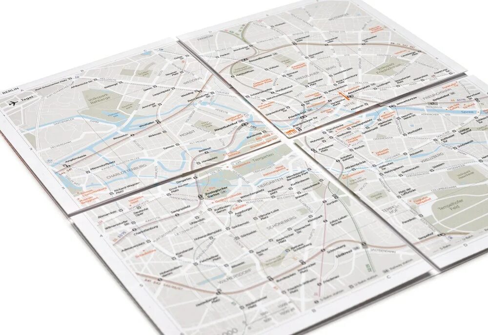 Карты бумажные туристические. Покажи бумажные карты. Карта бумага эстетика. Карта города бумажная. Маленькие бумажные карты.