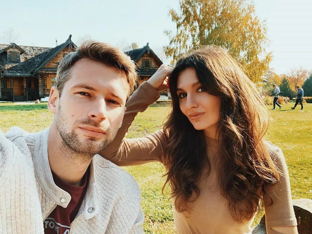 выпуск 20. первый канал. 1 канал прямой эфир. канал первый канал. ведущие на пермском телевидении.