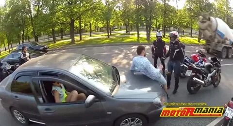 Подрезают мотоциклистов