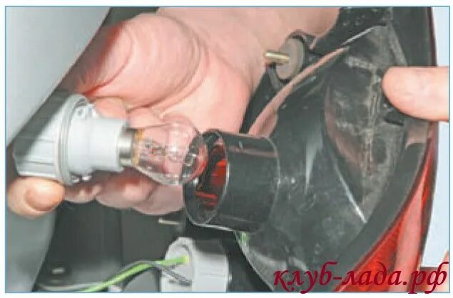 Лампа заднего габарита приора хэтчбек. Лампы приора 2011 задние фонари. Задний стоп сигнал приора хэтчбек лампочка. Лампа поворота приора передняя 1. Лампа габарита приора 2170.