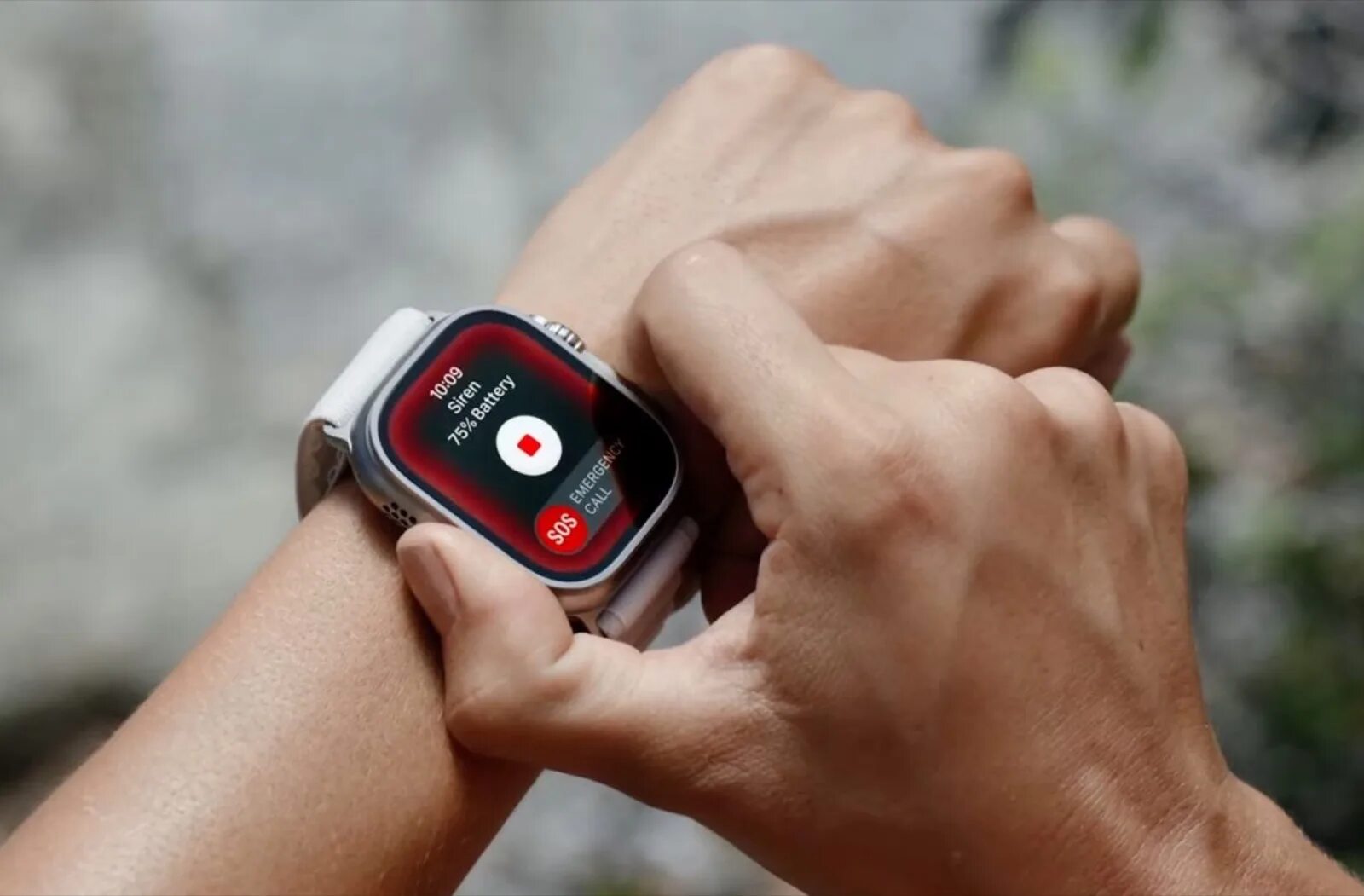Настрой apple watch ultra 2. Apple watch ultra. apple watch ultra 2022. apple watch на руке. apple watch ultra циферблаты.