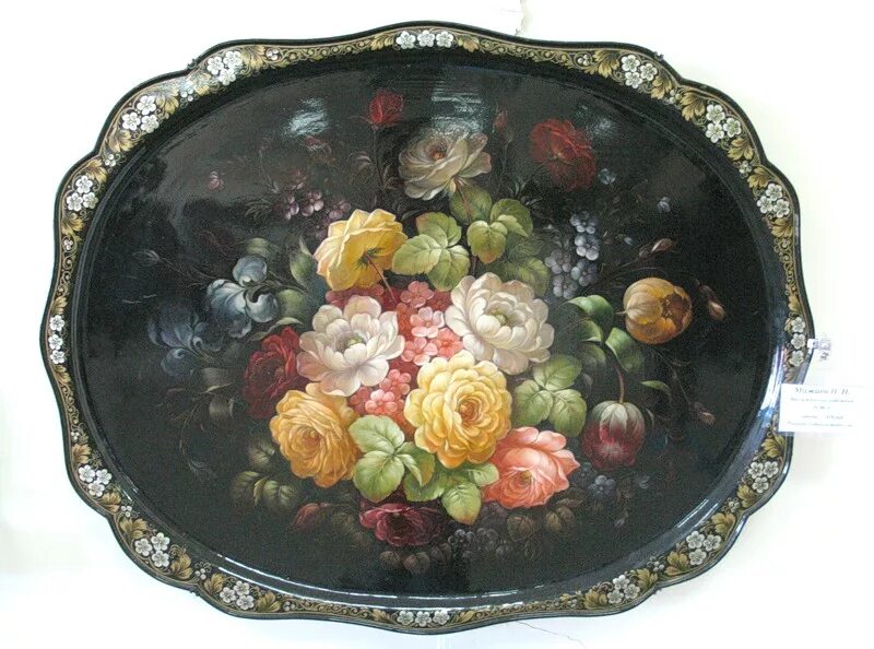 Сибирские жостовские подносы. Лебедев жостово. Жостовский поднос 19 века. Подносы жостово митрофанов. Старые подносы.