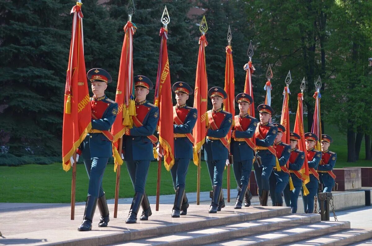 Почетный караул кремль. Рота почётного караула в санкт-петербурге. Почетные войска. Почетные войска. Почетные войска.